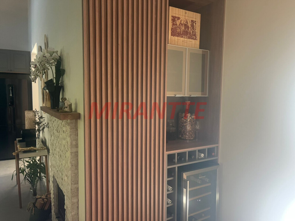 Casa terrea de 205m² com 3 quartos em Serra da Cantareira