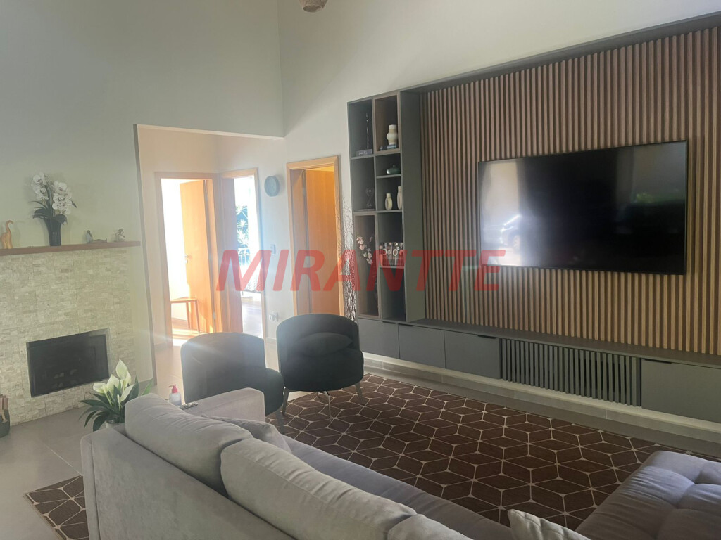 Casa terrea de 205m² com 3 quartos em Serra da Cantareira