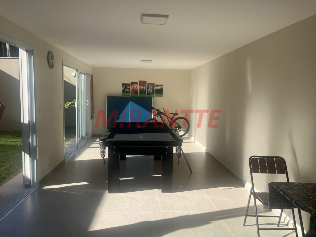 Casa terrea de 205m² com 3 quartos em Serra da Cantareira