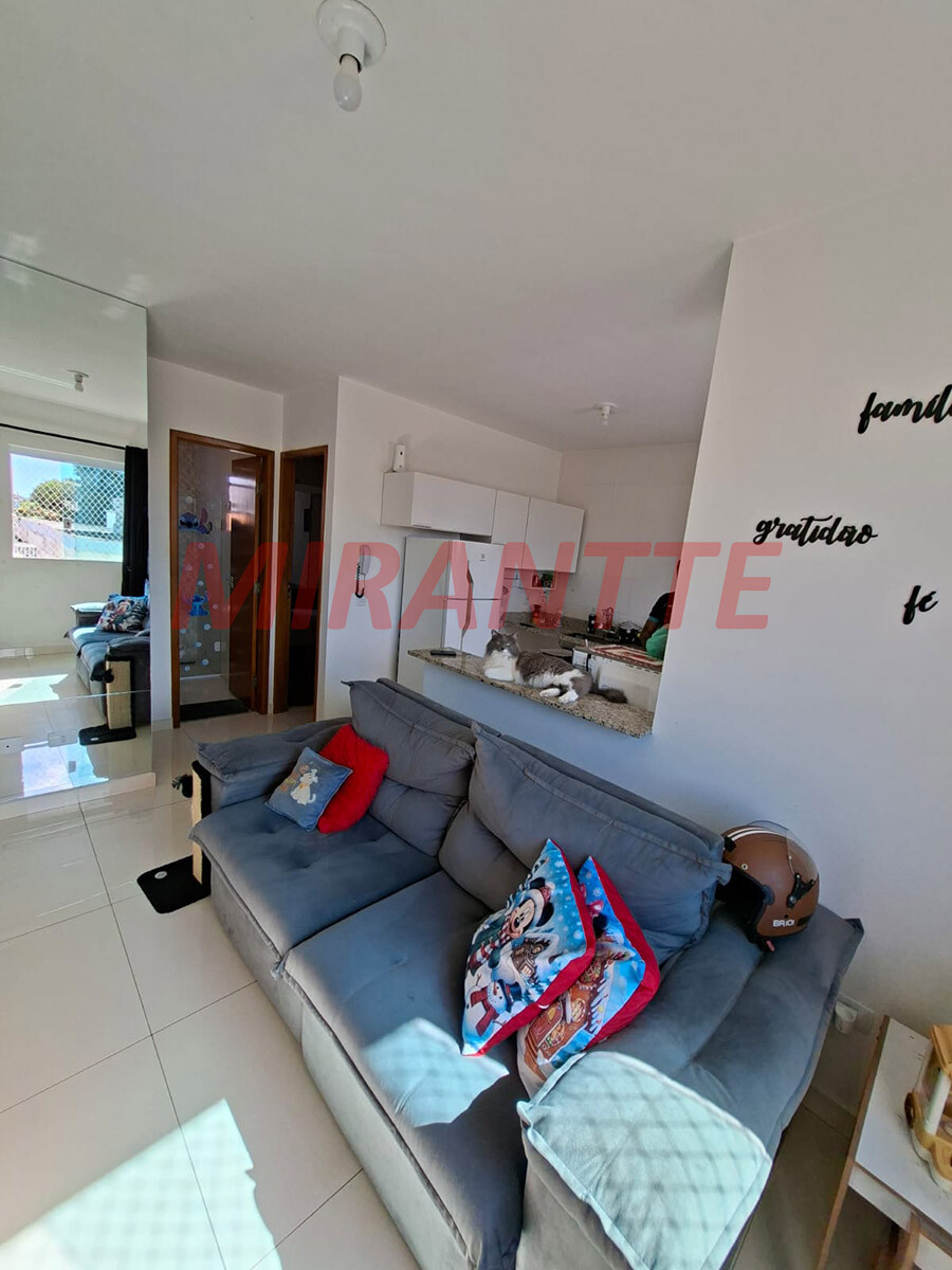 Apartamento de 43m² com 2 quartos em Vila Nivi