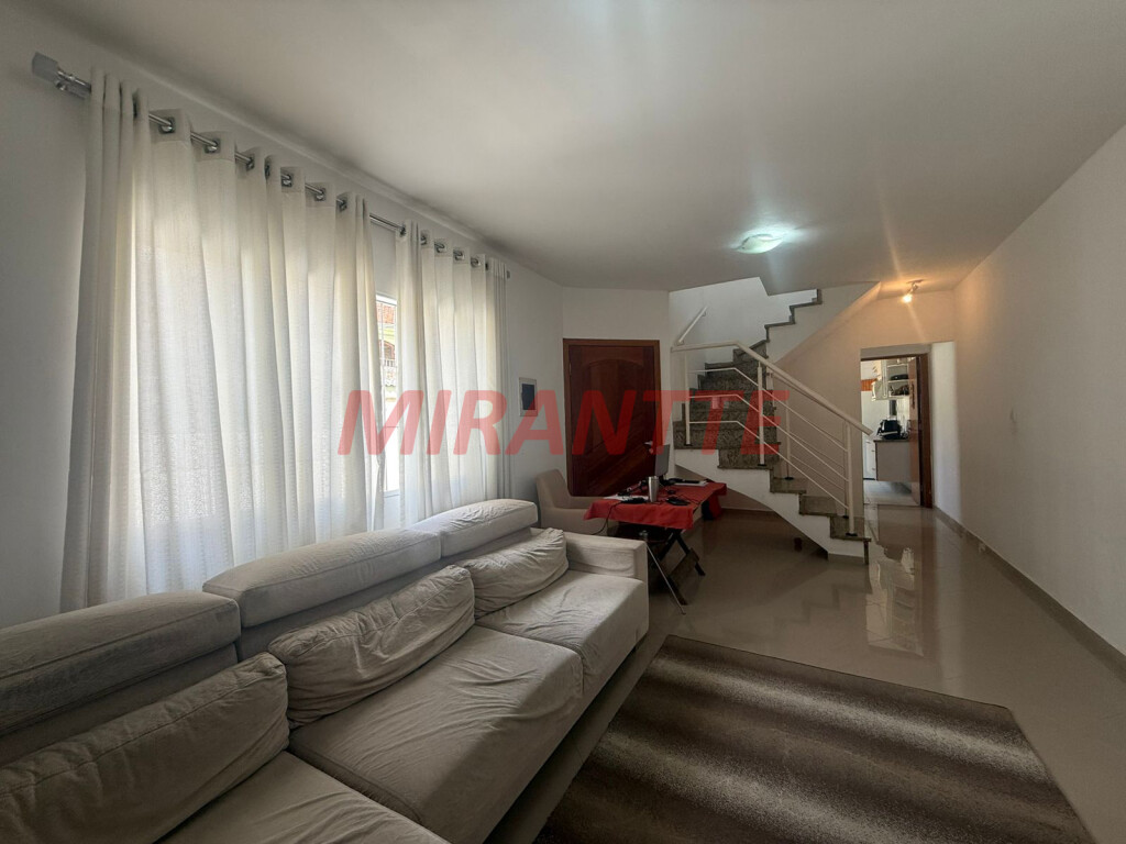 Sobrado de 102m² com 3 quartos em Parada Inglesa