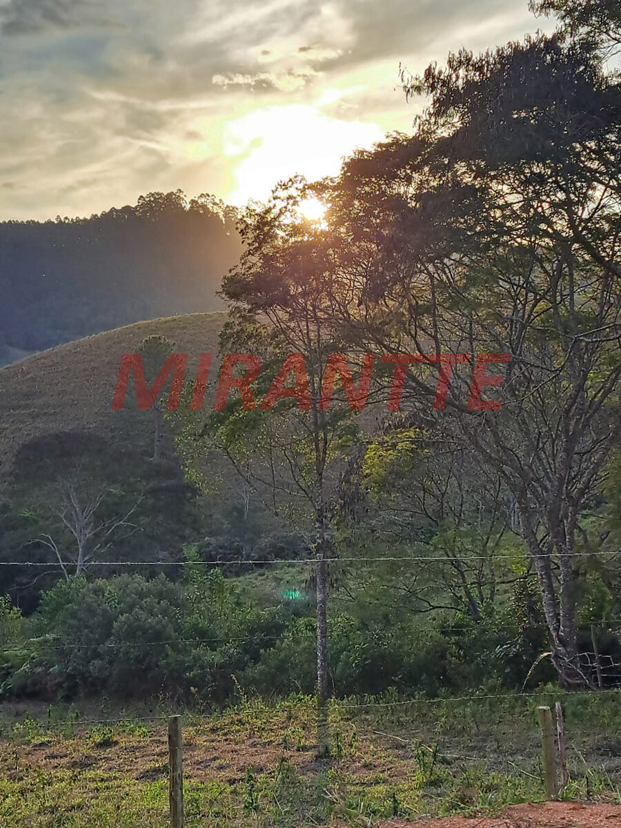 Chácara em Paiol Grande