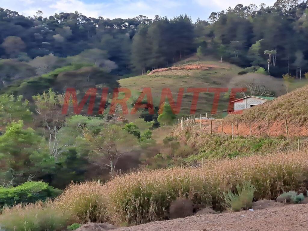 Chácara em Paiol Grande