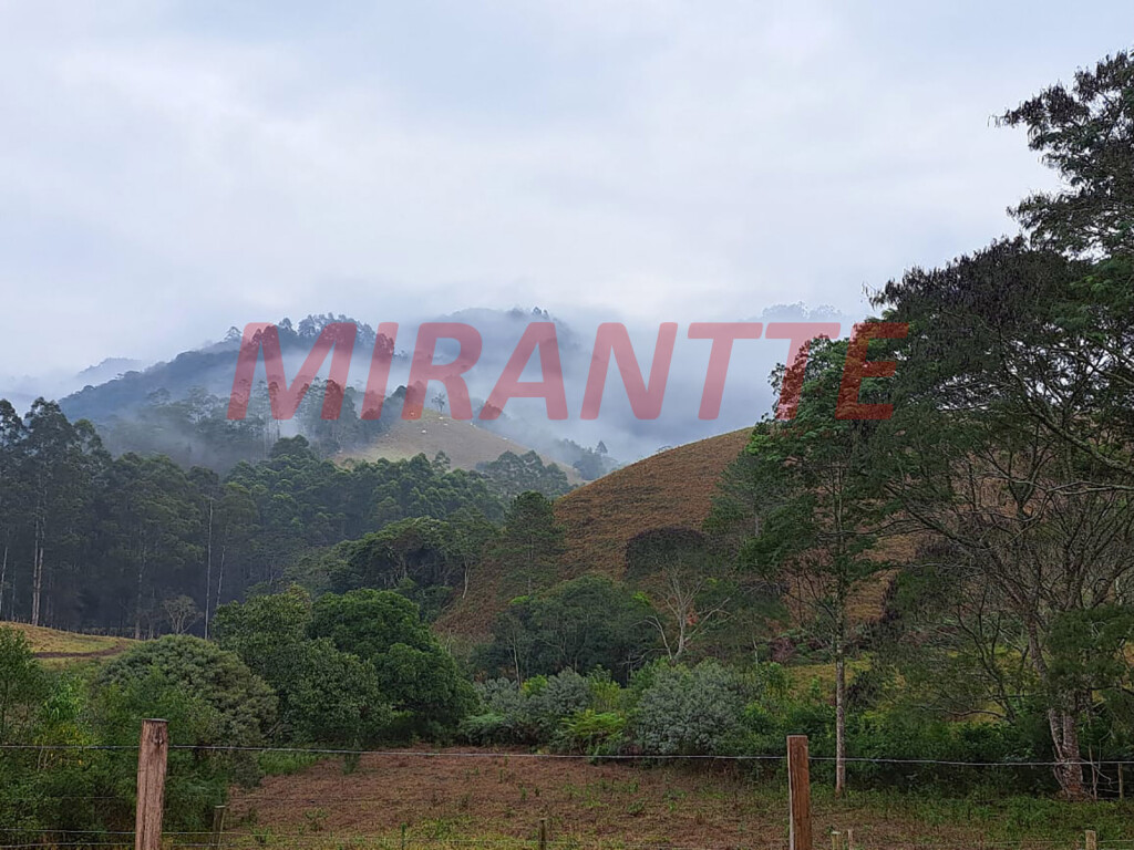 Chácara em Paiol Grande