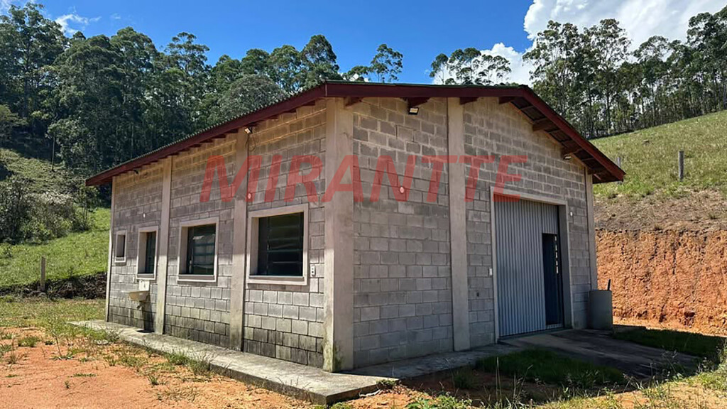 Chácara em Paiol Grande