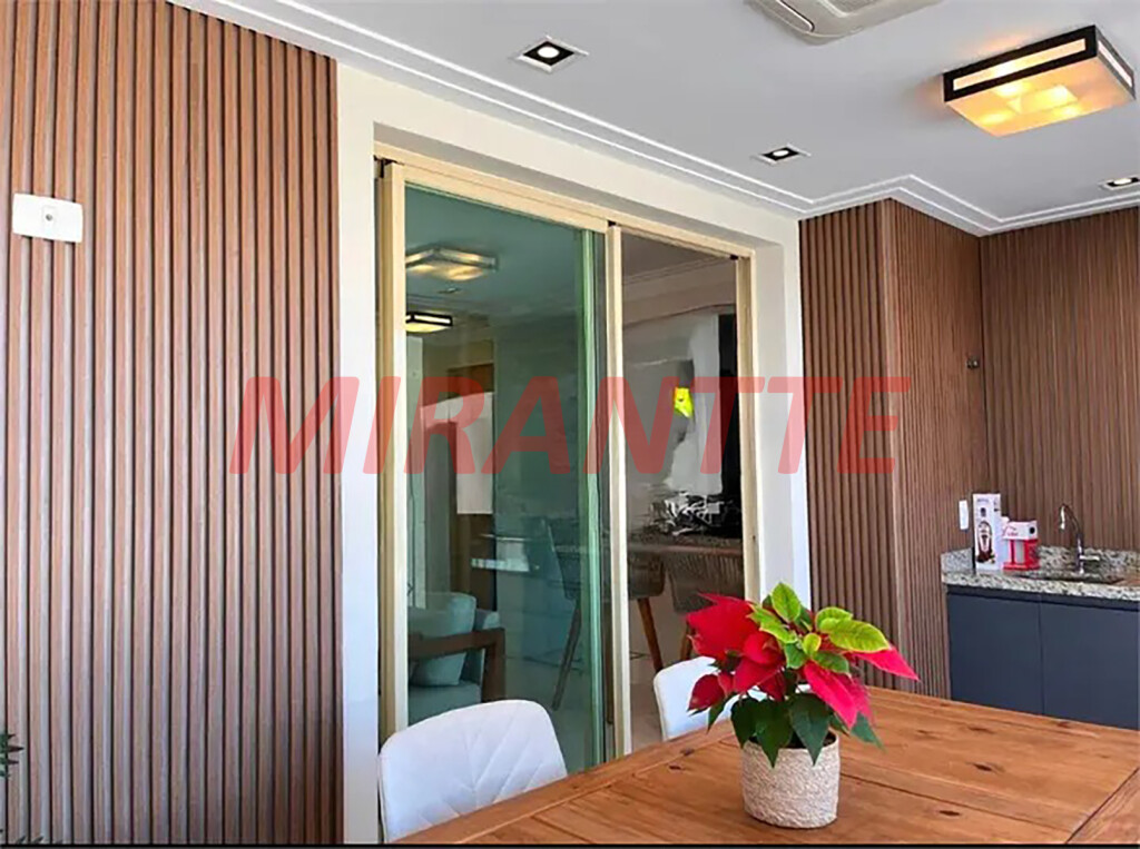 Apartamento de 76m² com 2 quartos em Santana