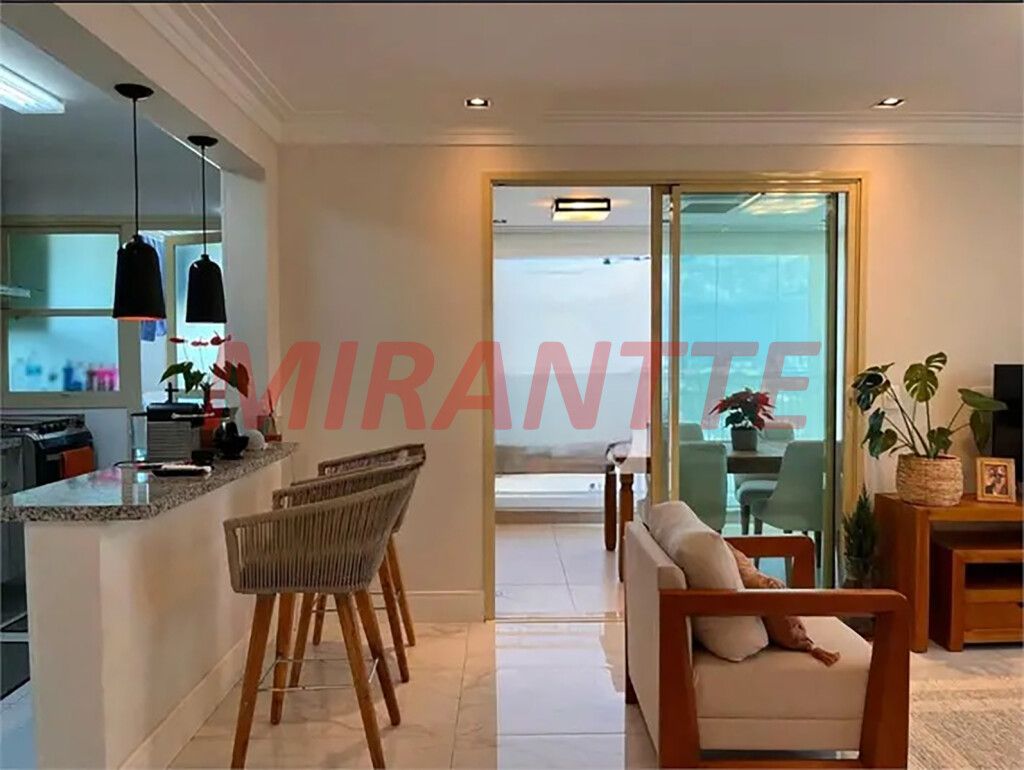 Apartamento de 76m² com 2 quartos em Santana