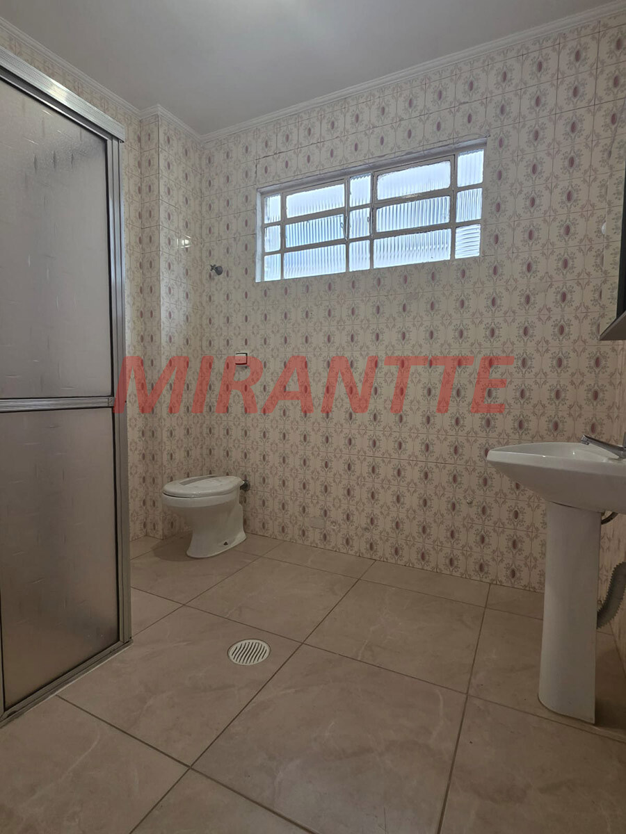 Apartamento com 3 quartos em Água Fria