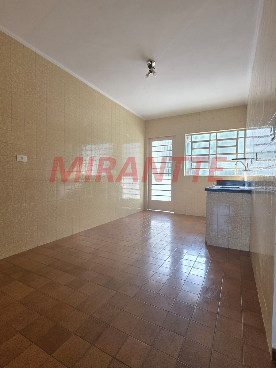 Apartamento com 3 quartos em Água Fria