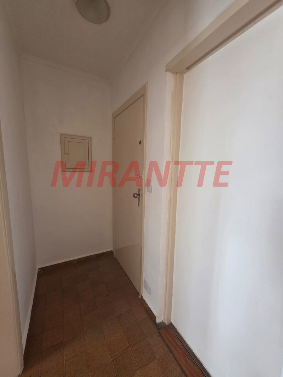 Apartamento com 3 quartos em Água Fria