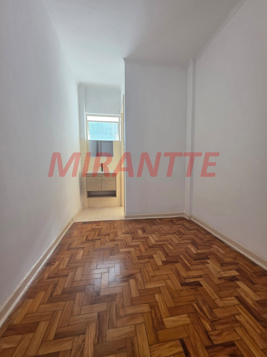 Apartamento com 3 quartos em Água Fria