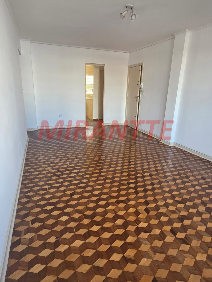Apartamento com 3 quartos em Água Fria