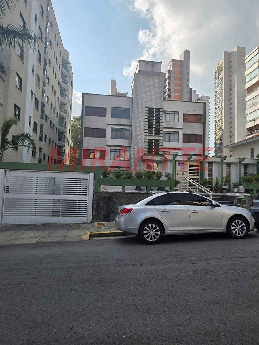 Apartamento com 3 quartos em Água Fria
