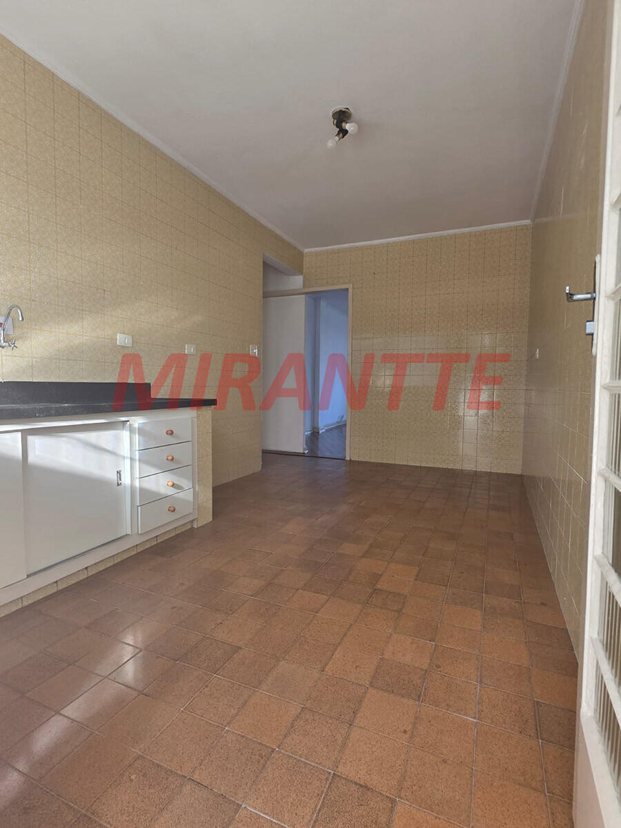 Apartamento com 3 quartos em Água Fria