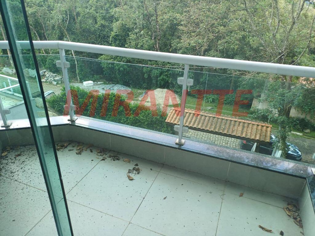 Cond. fechado de 300m² com 4 quartos em SANTA INÊS