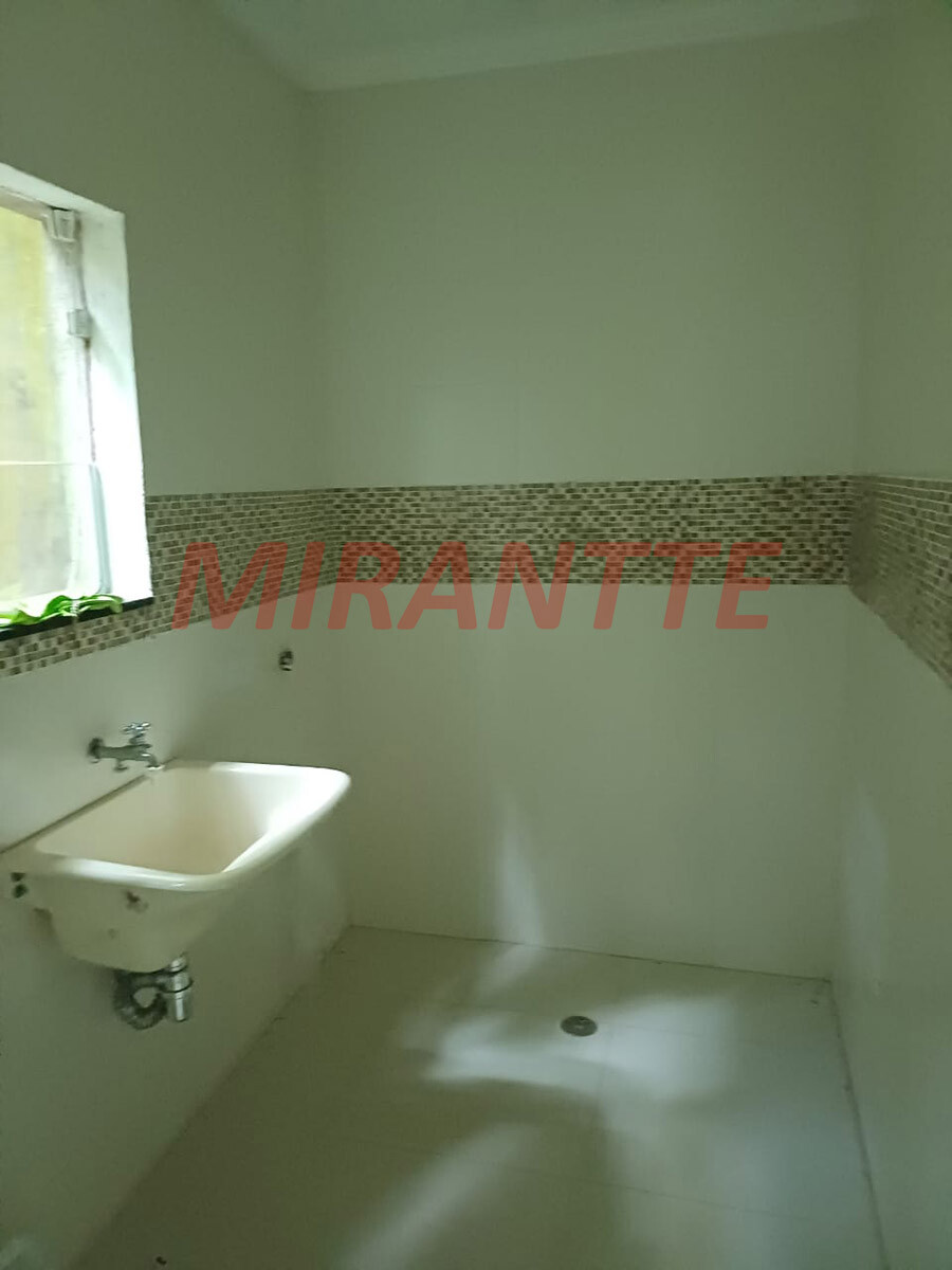 Cond. fechado de 300m² com 4 quartos em SANTA INÊS