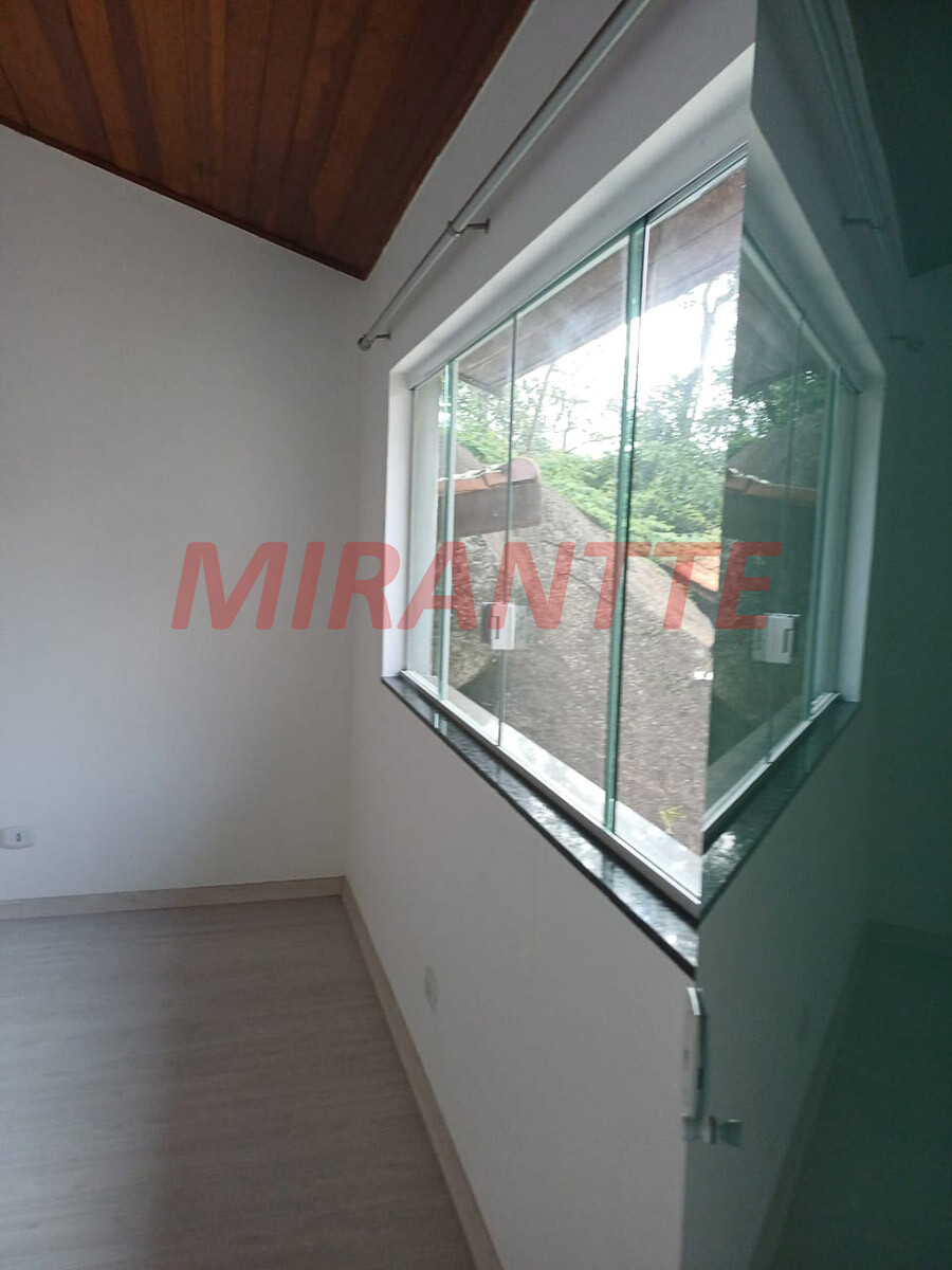 Cond. fechado de 300m² com 4 quartos em SANTA INÊS