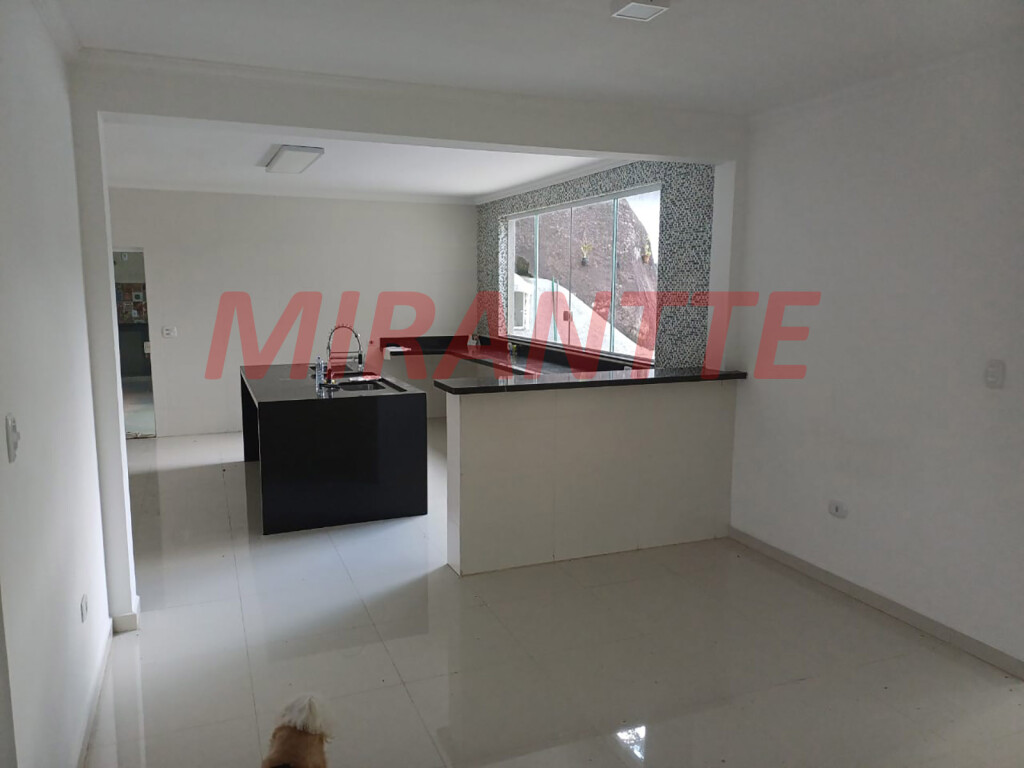 Cond. fechado de 300m² com 4 quartos em SANTA INÊS