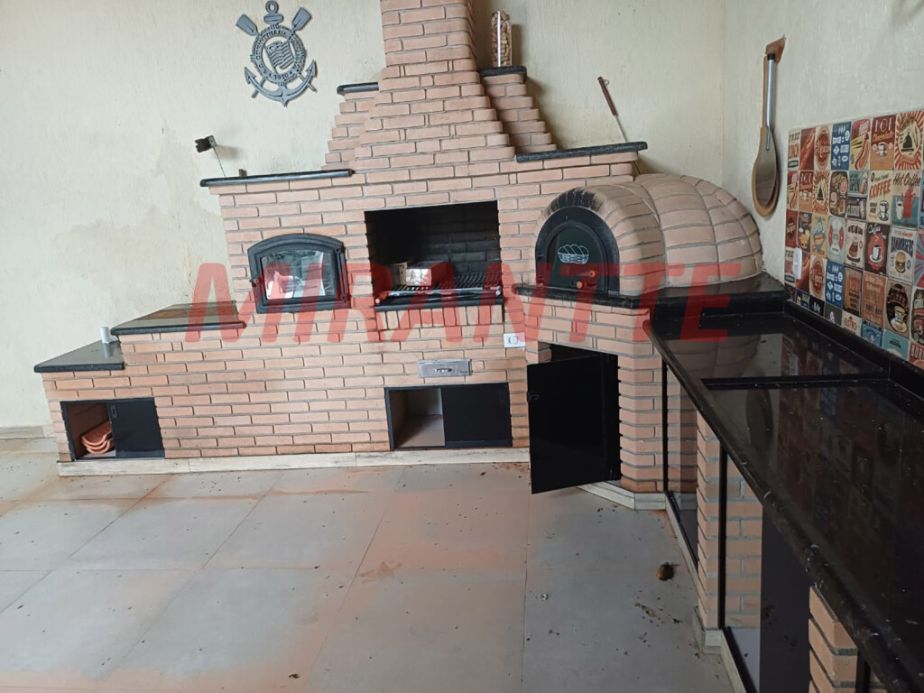 Cond. fechado de 300m² com 4 quartos em SANTA INÊS