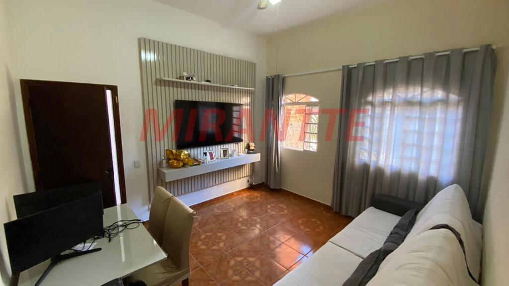 Sobrado de 180m² com 4 quartos em Vila Irmaos Arnoni