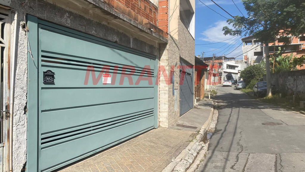 Sobrado de 180m² com 4 quartos em Vila Irmaos Arnoni