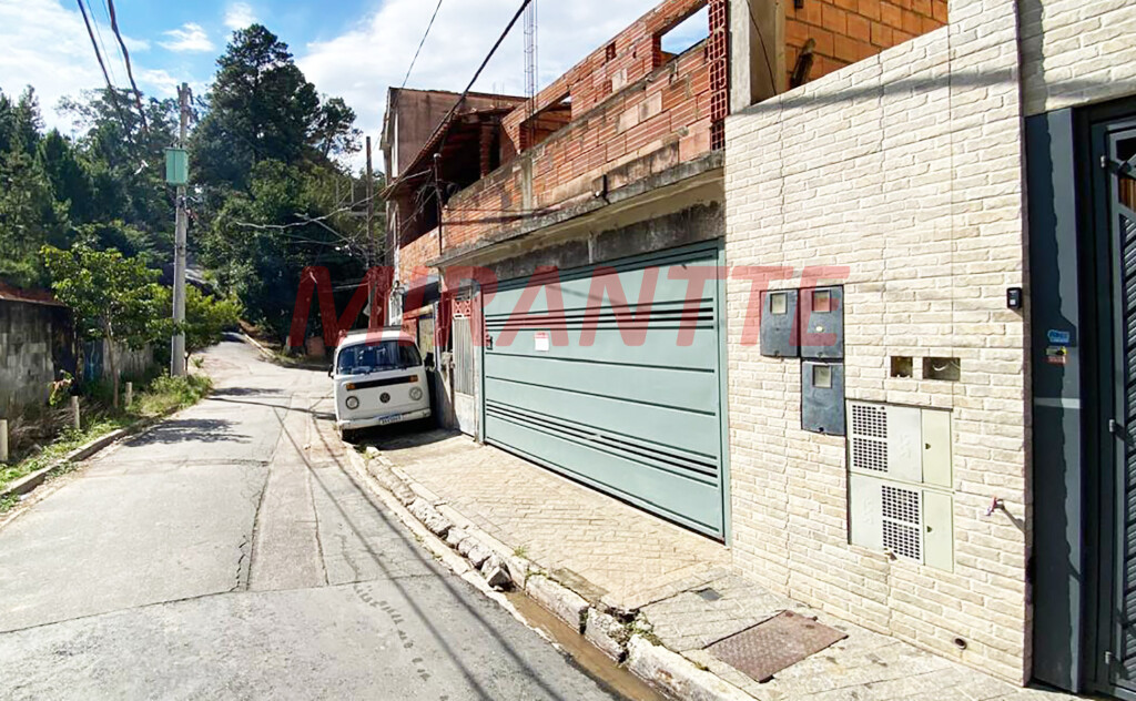 Sobrado de 180m² com 4 quartos em Vila Irmaos Arnoni