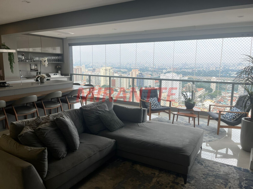 Apartamento de 135m² com 3 quartos em Santana
