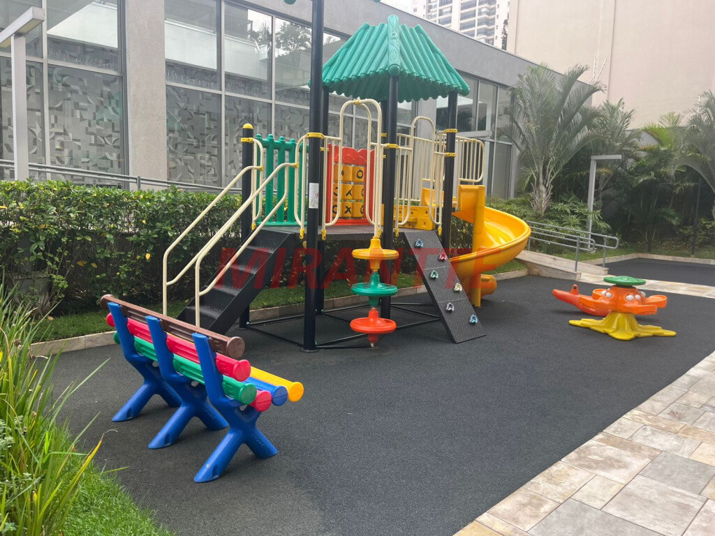 Apartamento de 135m² com 3 quartos em Santana