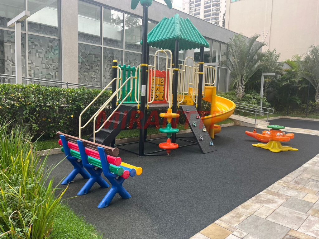 Apartamento de 135m² com 3 quartos em Santana