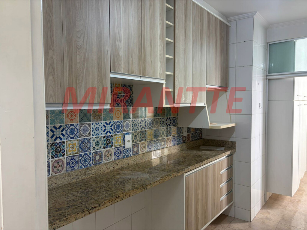 Apartamento de 67m² com 2 quartos em Vila Galvão