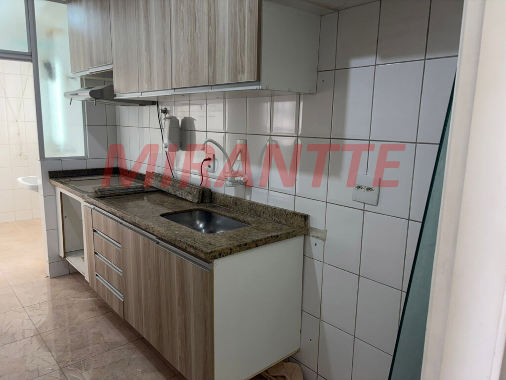 Apartamento de 67m² com 2 quartos em Vila Galvão