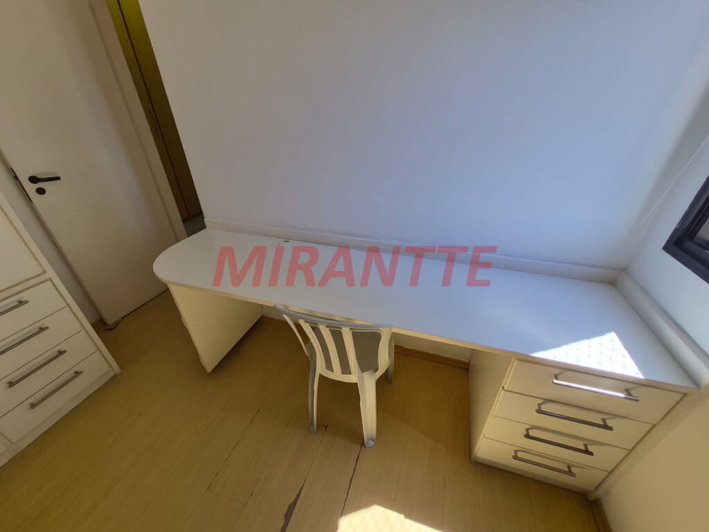 Apartamento de 76m² com 3 quartos em Santana