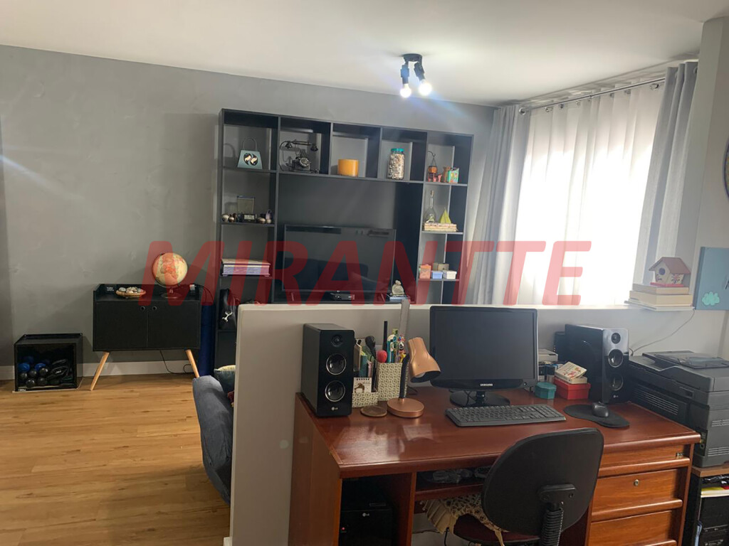 Apartamento de 77m² com 3 quartos em Santana