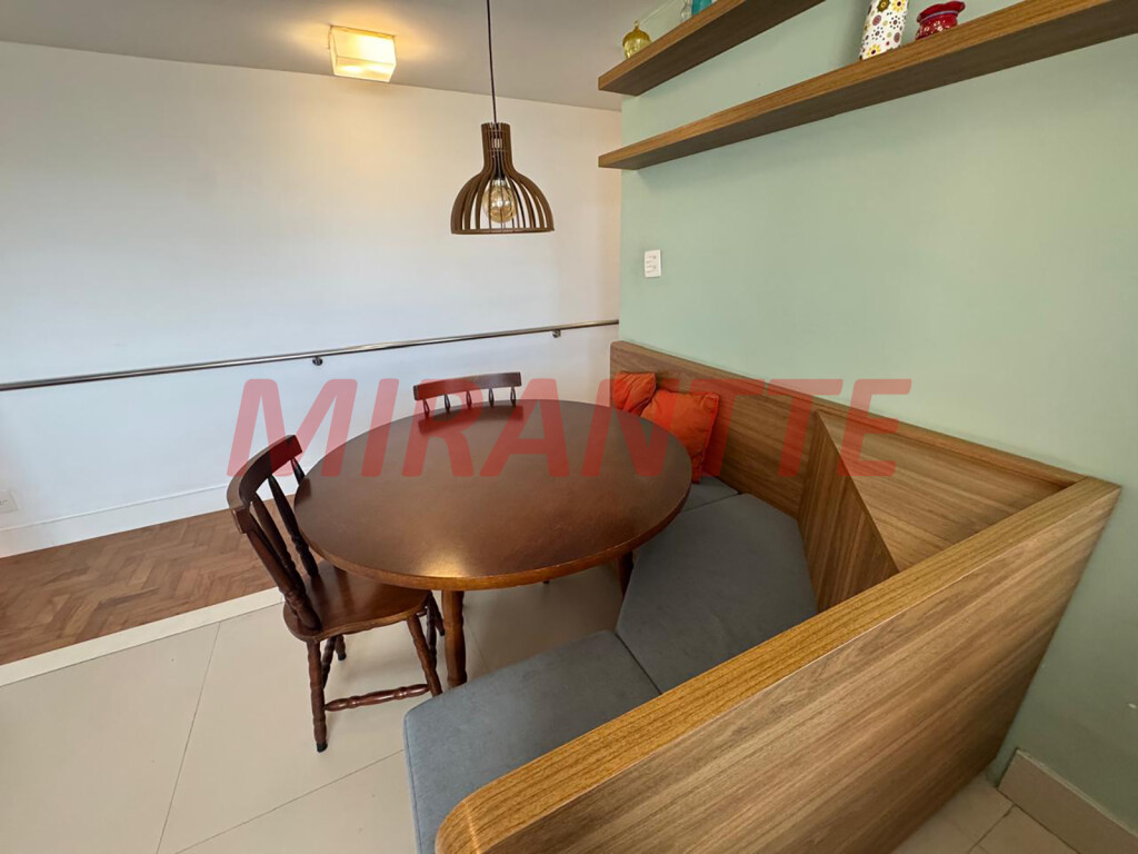 Apartamento de 77m² com 2 quartos em Santana