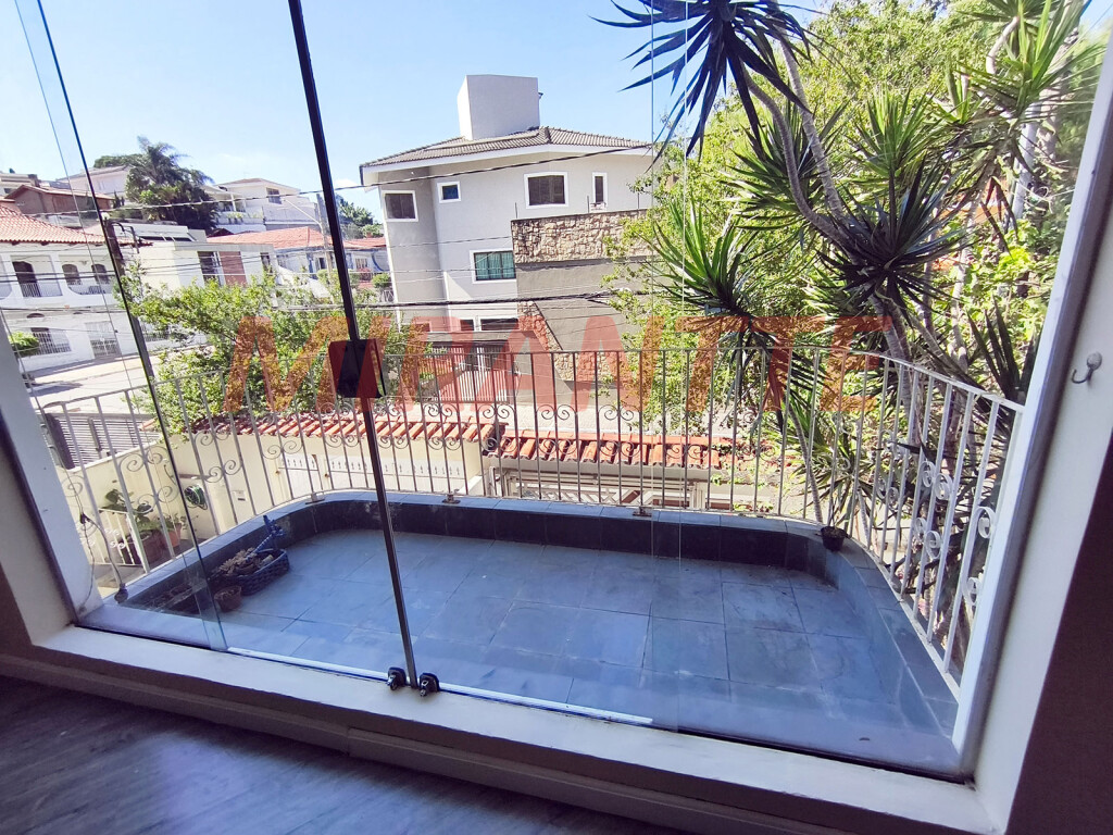 Sobrado de 142m² com 4 quartos em Jardim França
