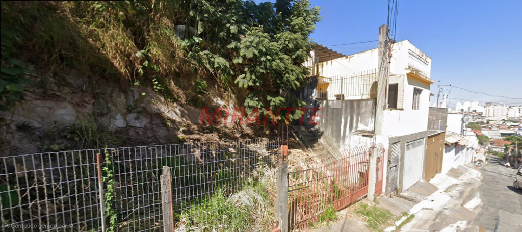 Terreno de 400m² em Vila Mazzei