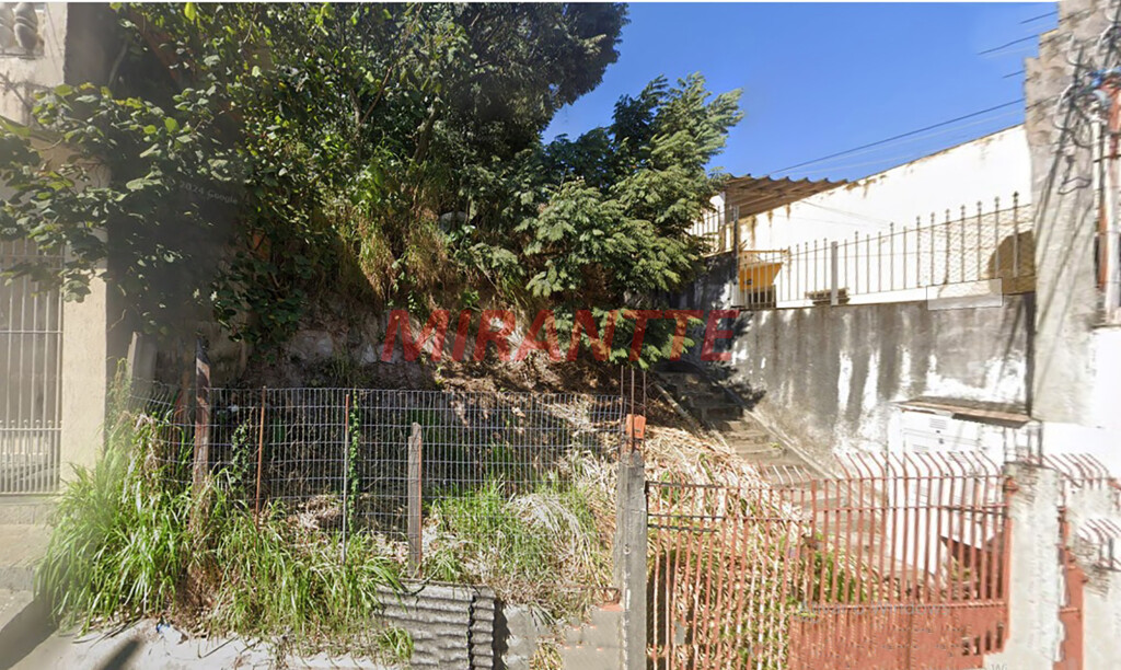Terreno de 400m² em Vila Mazzei