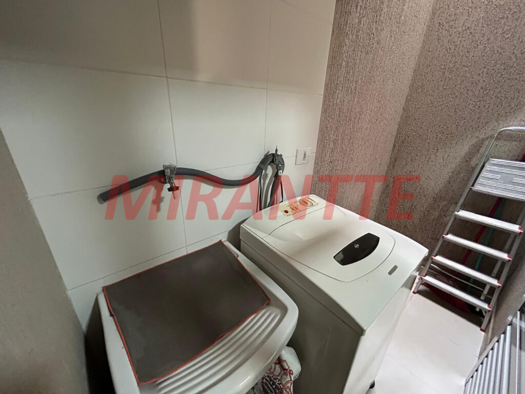 Cond. fechado de 100m² com 2 quartos em Santa Teresinha