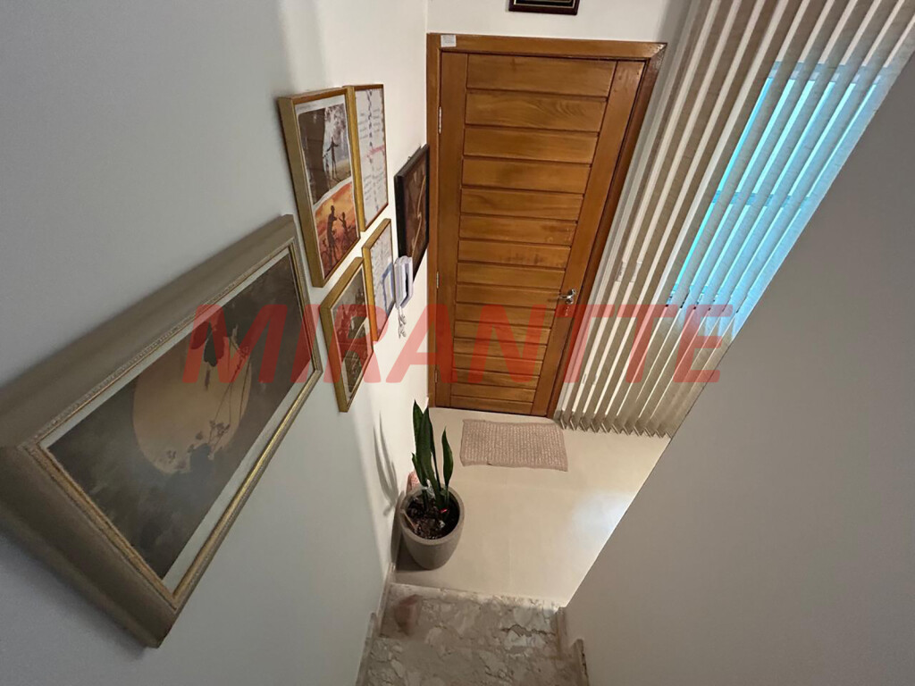 Cond. fechado de 100m² com 2 quartos em Santa Teresinha
