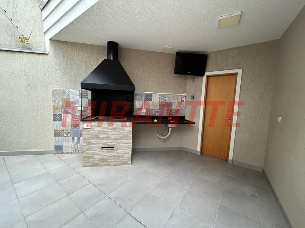 Cond. fechado de 100m² com 2 quartos em Santa Teresinha