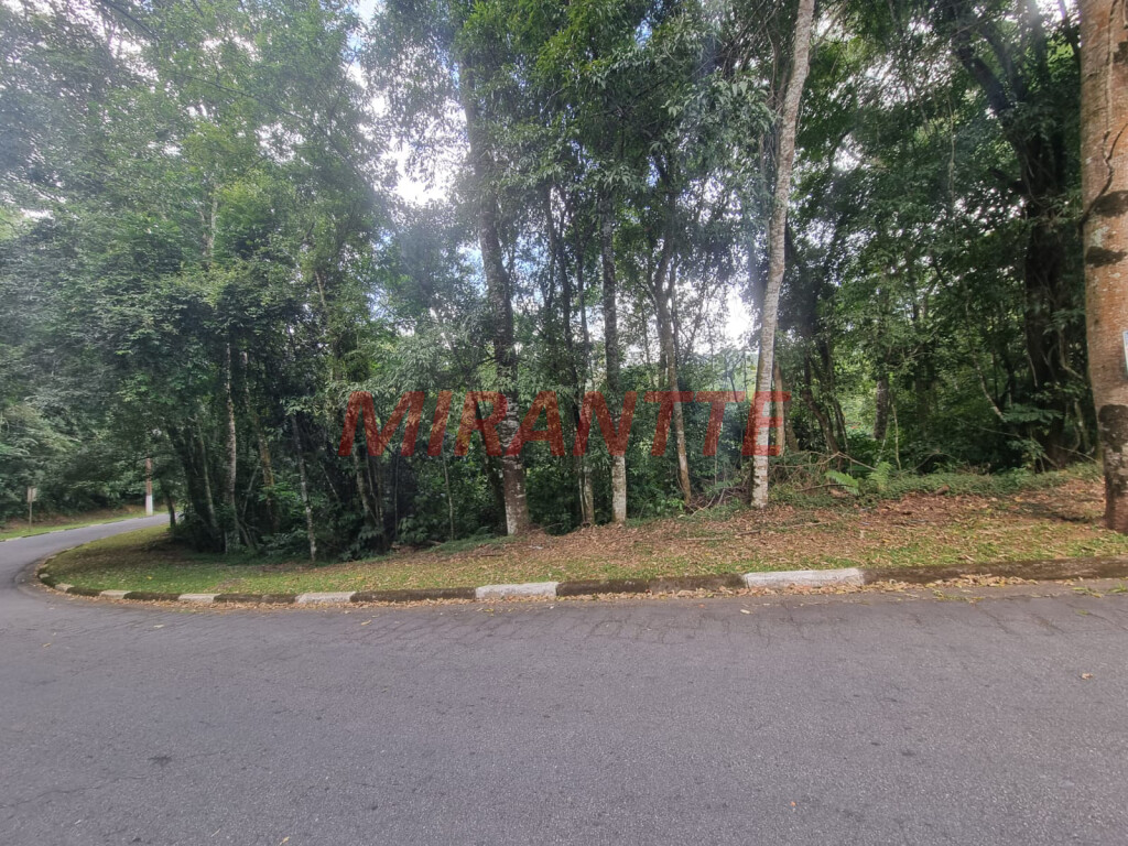 Terreno de 430m² em Serra Da Cantareira