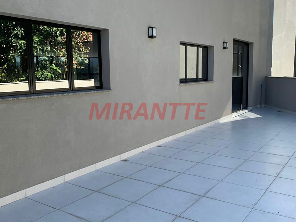 Comercial de 1800m² em santana de parnaiba