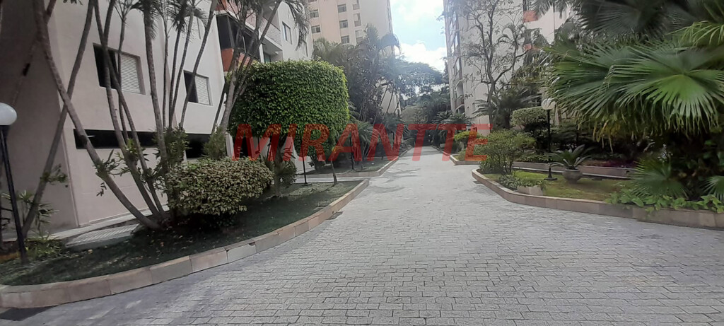 Apartamento de 99m² com 3 quartos em Barro Branco