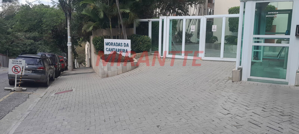 Apartamento de 99m² com 3 quartos em Barro Branco