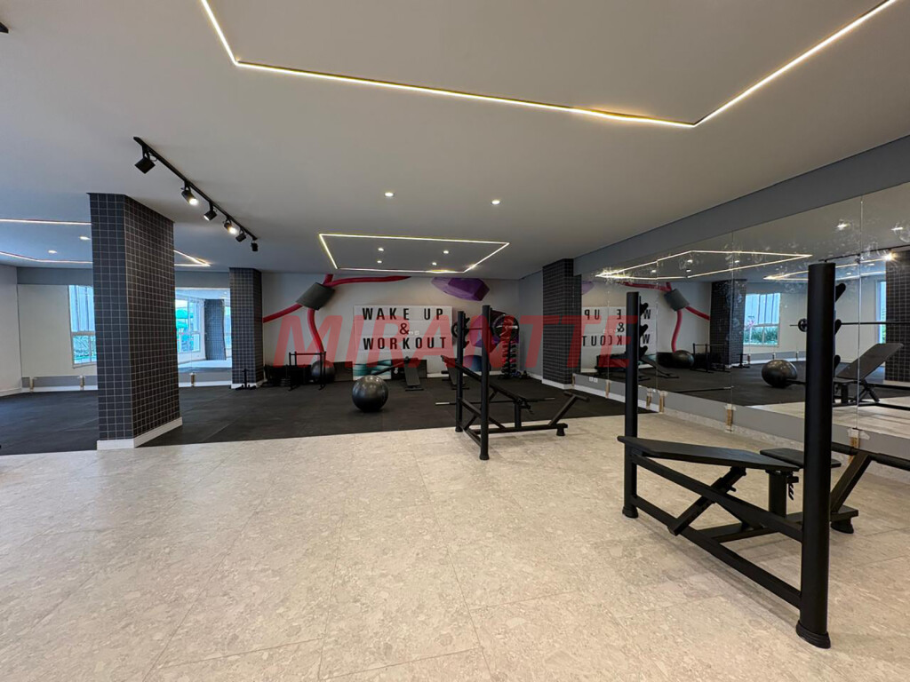 Apartamento de 35m² com 2 quartos em Vila Mazzei