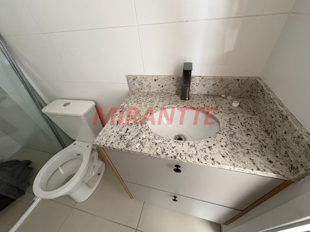 Apartamento de 35m² com 2 quartos em Vila Mazzei