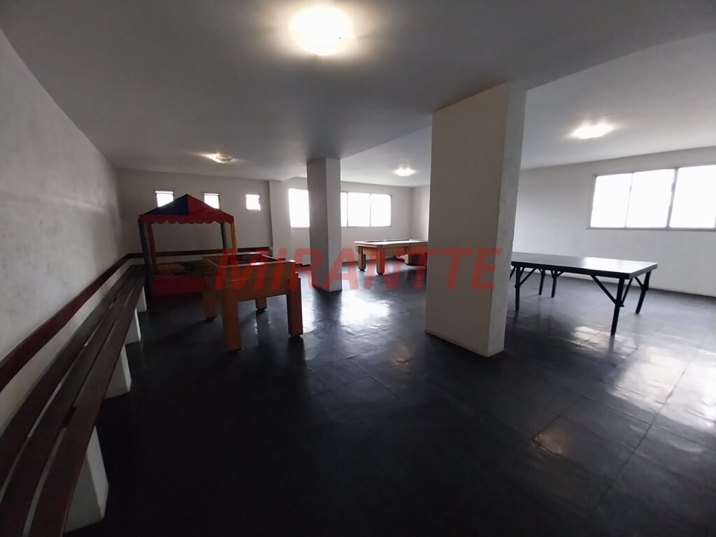 Apartamento de 72m² com 2 quartos em Santana