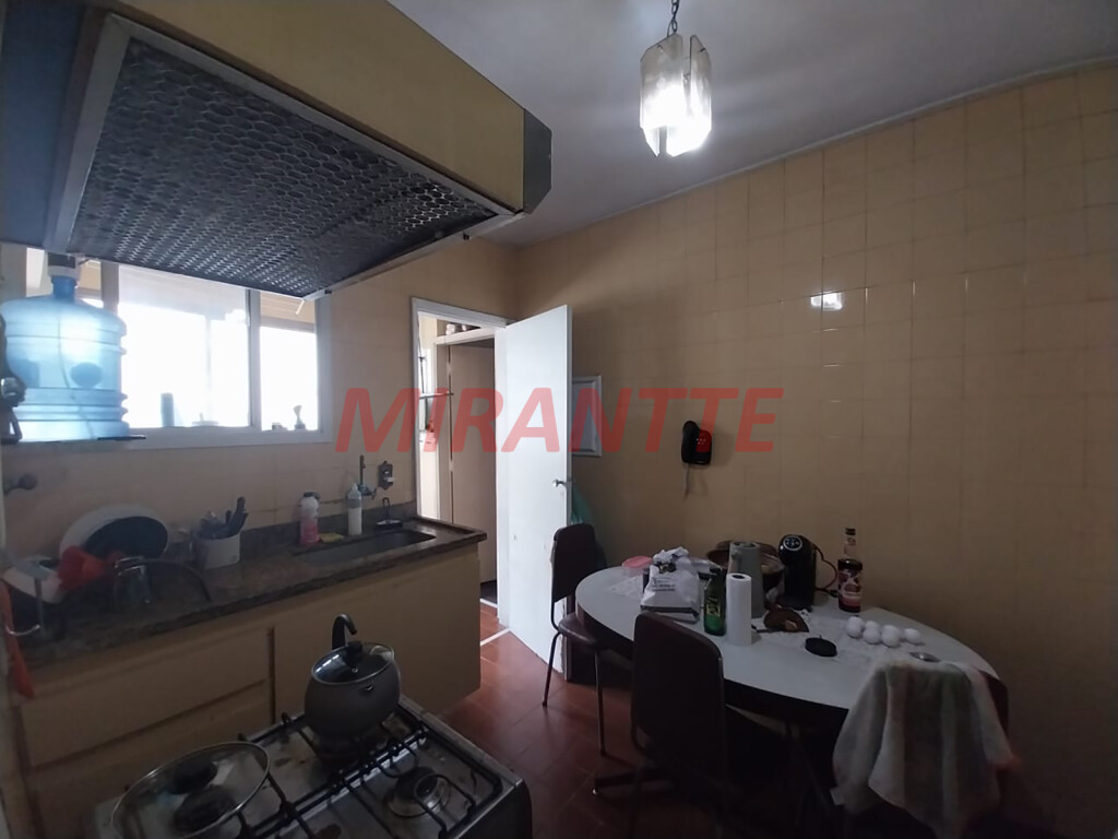 Apartamento de 72m² com 2 quartos em Santana