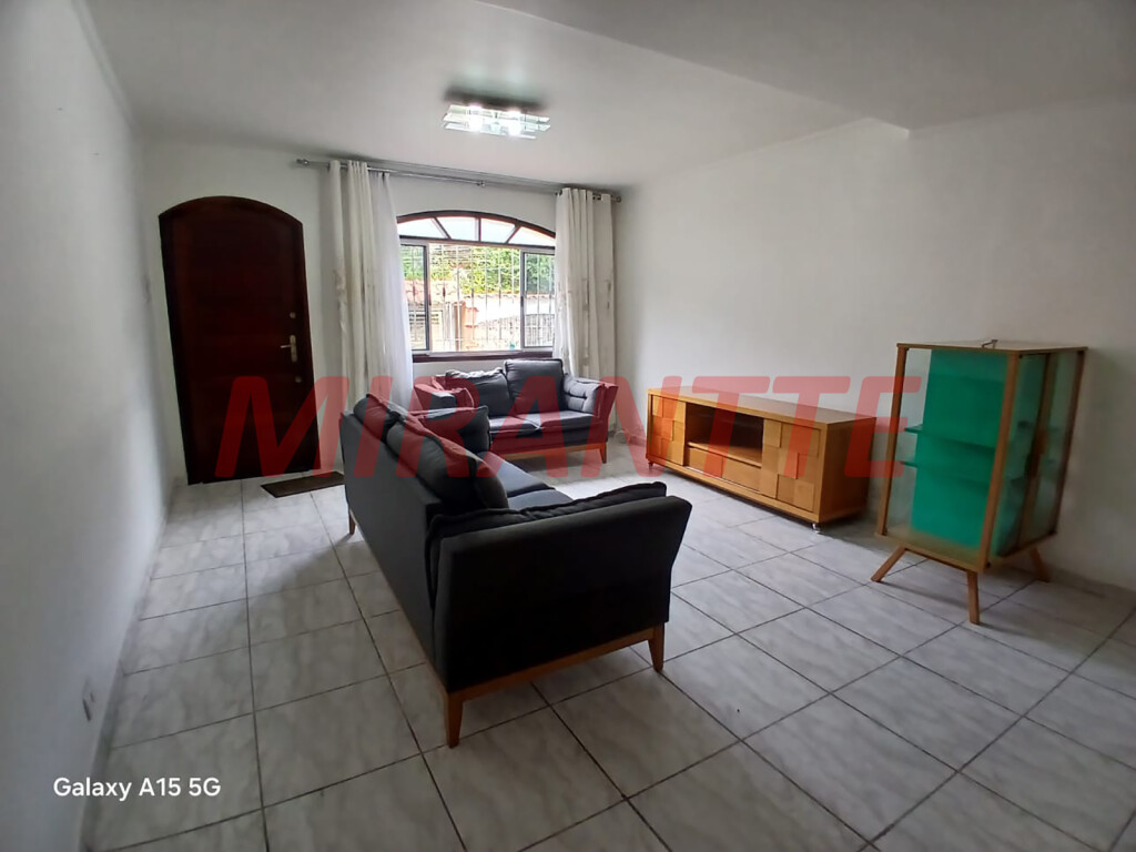 Sobrado de 179m² com 3 quartos em Tremembe