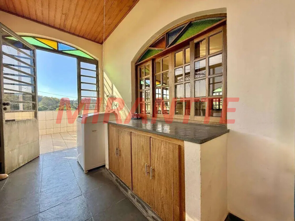 Chácara de 1211m² com 7 quartos em Chácaras do Guacuri